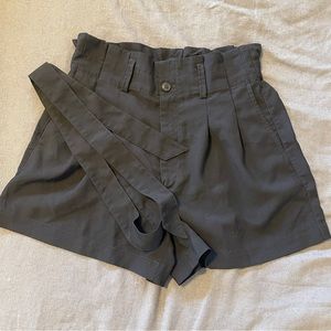 Madewell - Paperbag Style Black Short w/ Tie - Size 8